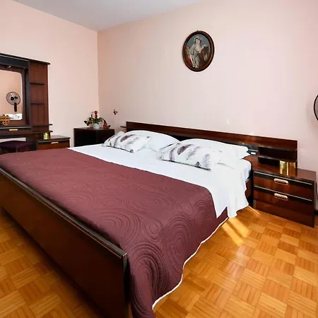 Marija, Close To City Center Of Porec, Close To Beach Pical Porec