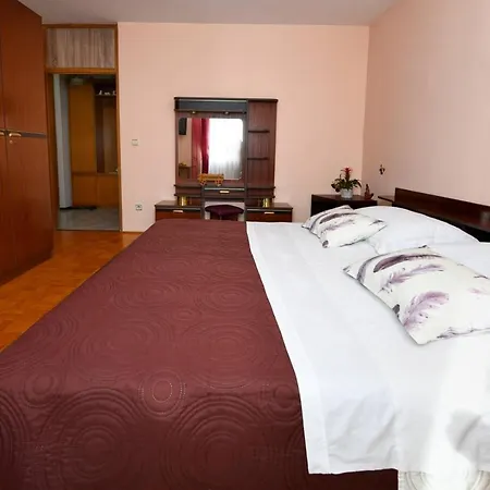 Marija, Close To City Center Of Porec, Close To Beach Pical Porec